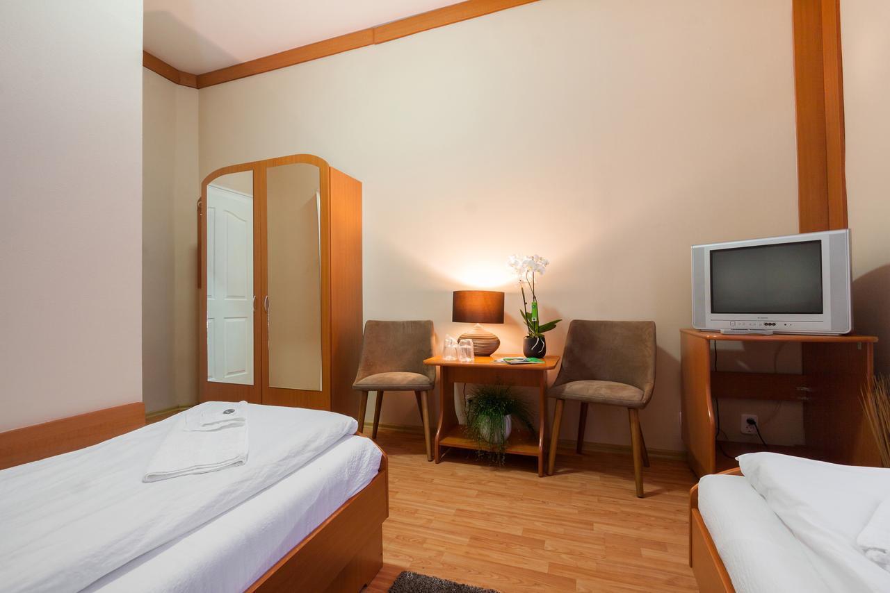 Szilagyi Hotel&Restaurant Gheorgheni  Zewnętrze zdjęcie